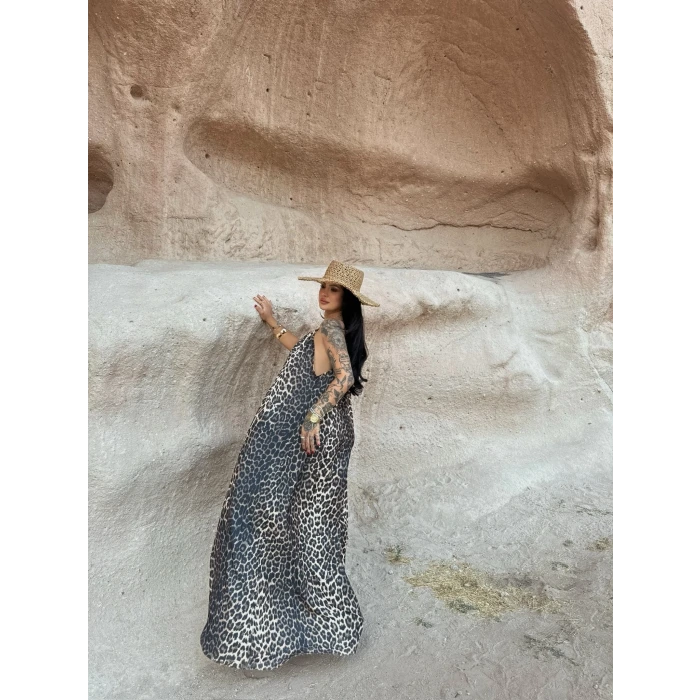 Leopar Yaka Aksesuarlı Arya Elbise