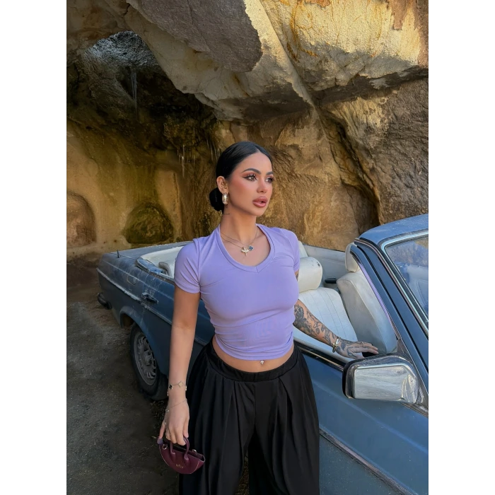 Lila V Yaka Basic Crop