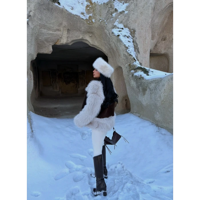 Lolita Garni Detay Mont