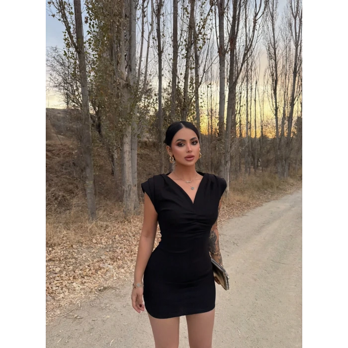 Omuz Vatkalı V Yakalı Elbise