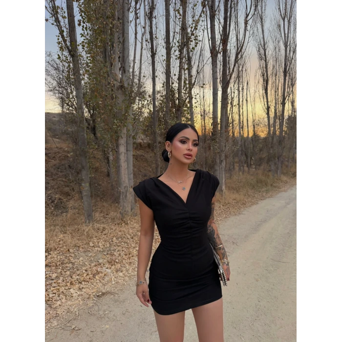 Omuz Vatkalı V Yakalı Elbise