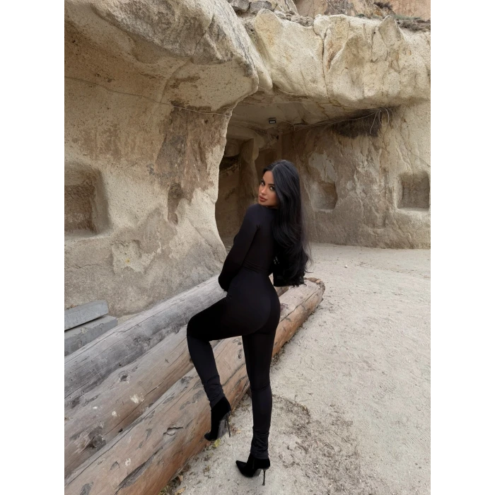 Ön Çapraz Pencereli Tulum