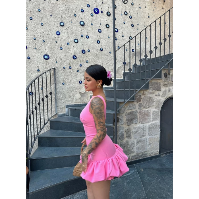 Pembe Balon Etekli Askılı Elbise