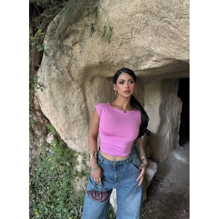 Pembe Büzgülü Kayık Yaka Crop
