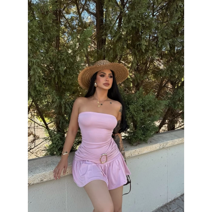 Pembe Eteği Tokalı Straplez Elbise