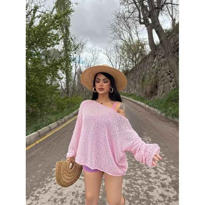 Pembe Kayık Yaka Oversize Triko