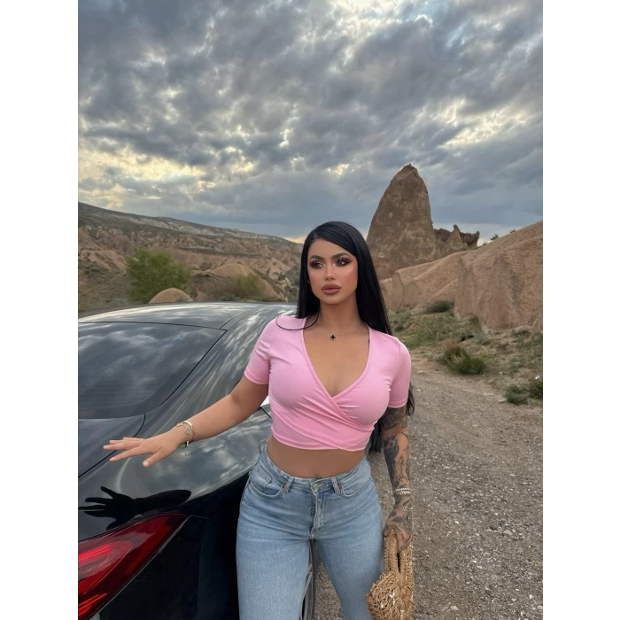 Pembe Kruvaze Crop