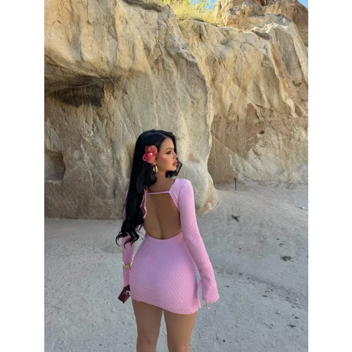 Pembe Sırt Açık Gofre Elbise
