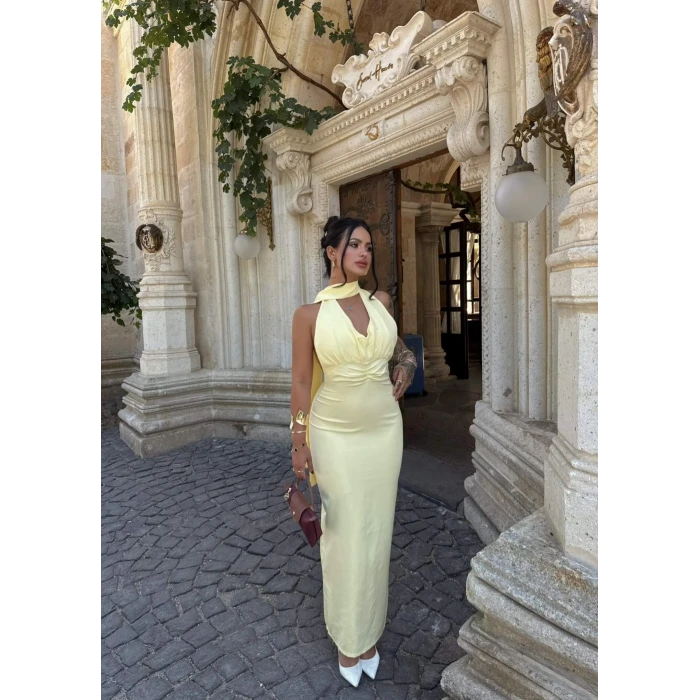 Sarı Boyundan Geçmeli Maxi Elbise