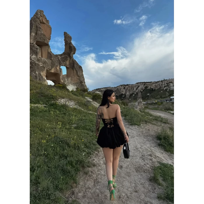 Sırt Bağlamalı Straplez Elbise