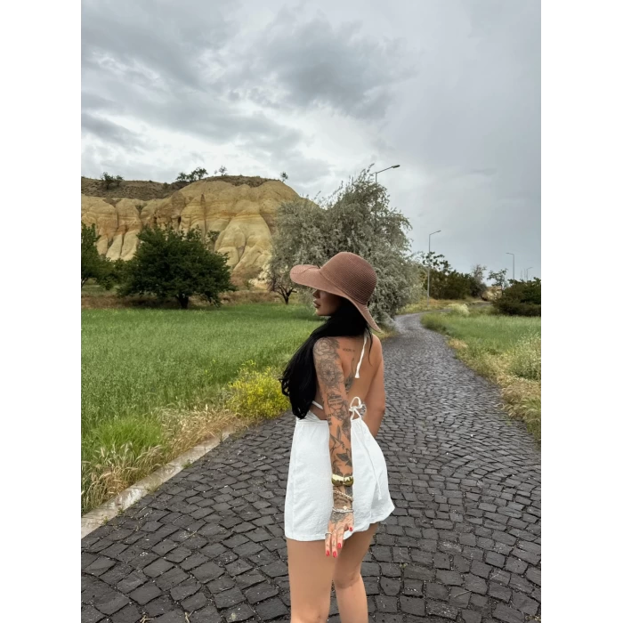 Sırt Dekolte Şortlu Tulum