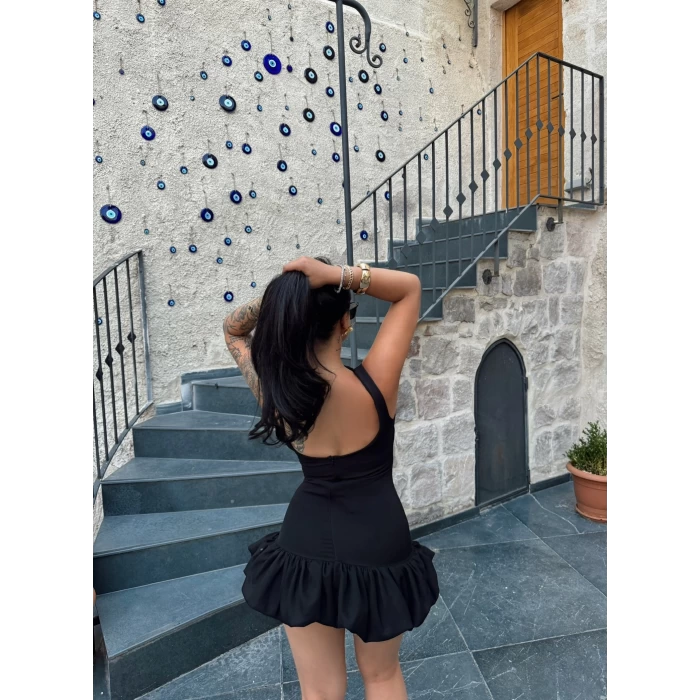Siyah Balon Etekli Askılı Elbise