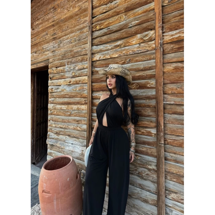 Siyah Yaka Çapraz Bol Paça Tulum