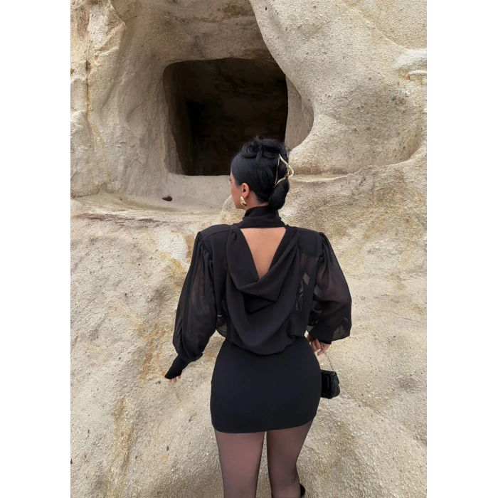 Siyah Boyundan Bağlamalı Şifon Elbise