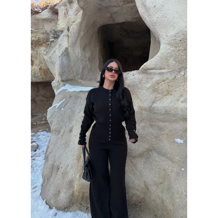 Siyah Çıtçıtlı Triko İkili Takım