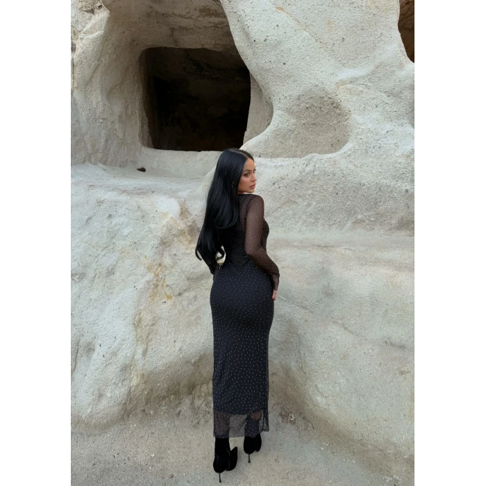 Siyah Dik Yaka Astarlı Taşlı Elbise