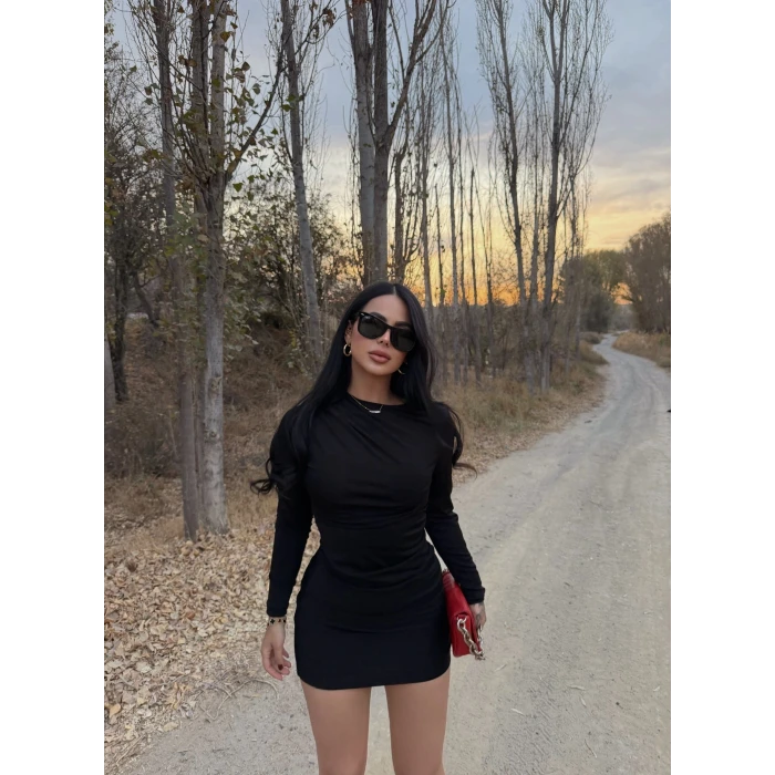 Siyah Elegant Büzgülü Elbise