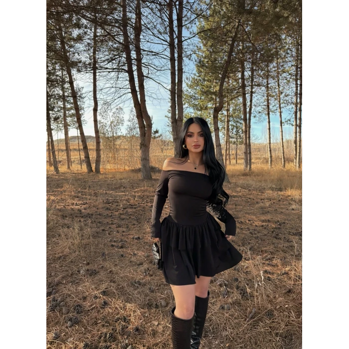 Siyah Eteği Fırfırlı Madonna Elbise