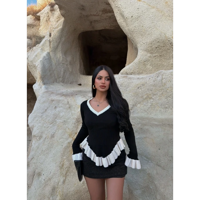 Siyah Fırfırlı Fitilli Kazak