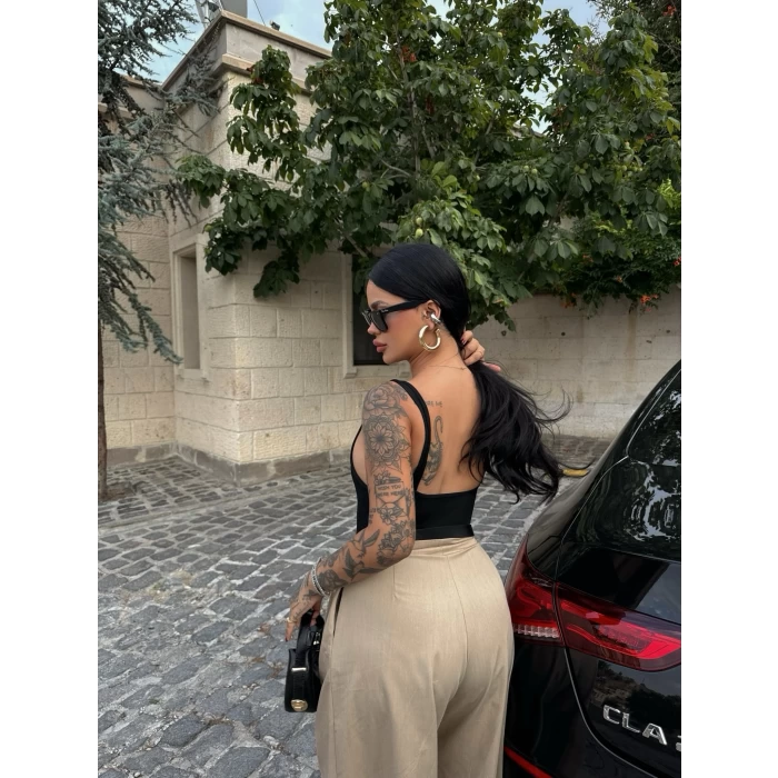 Siyah Fitilli Göğüs Kaplı Bodysuit