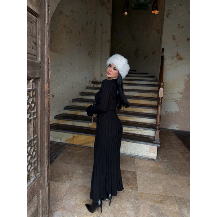 Siyah Fitilli Triko Maxi Elbise