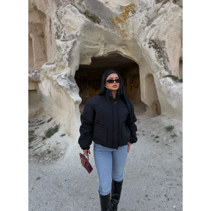 Siyah Kapitone Şişme Mont