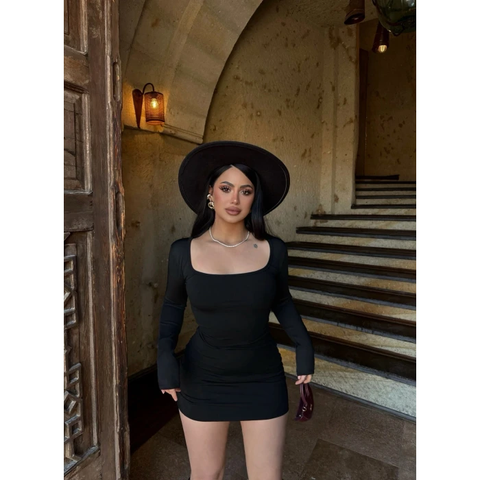 Siyah Kare Yaka Scuba Elbise