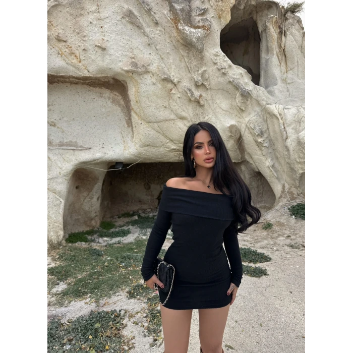 Siyah Katlamalı Kaşkorse Madonna Elbise