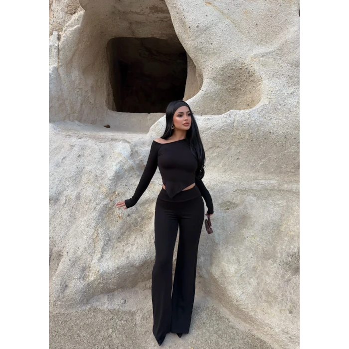 Siyah Kayık Yaka Buzzy Takım