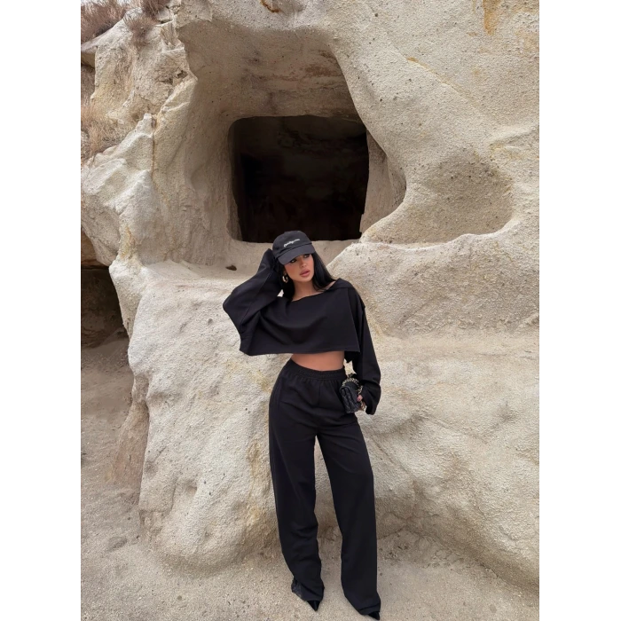 Siyah Kayık Yaka Compact Takım