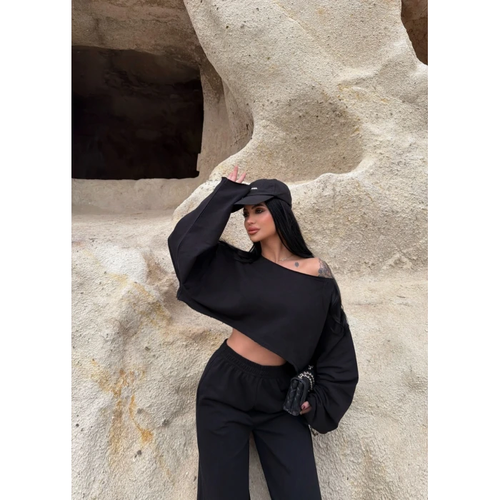 Siyah Kayık Yaka Compact Takım