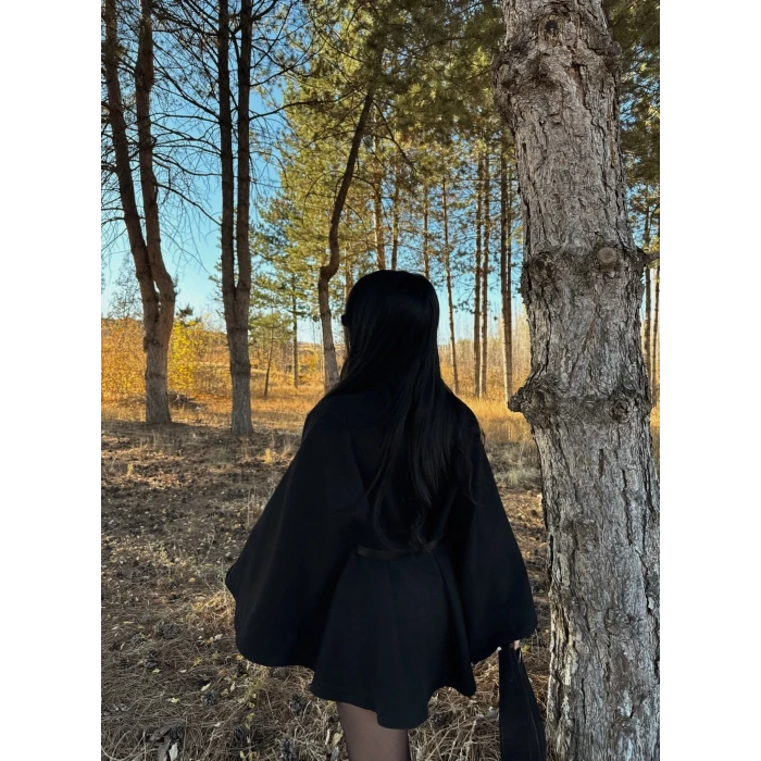 Siyah Kemerli Kaşe Panço