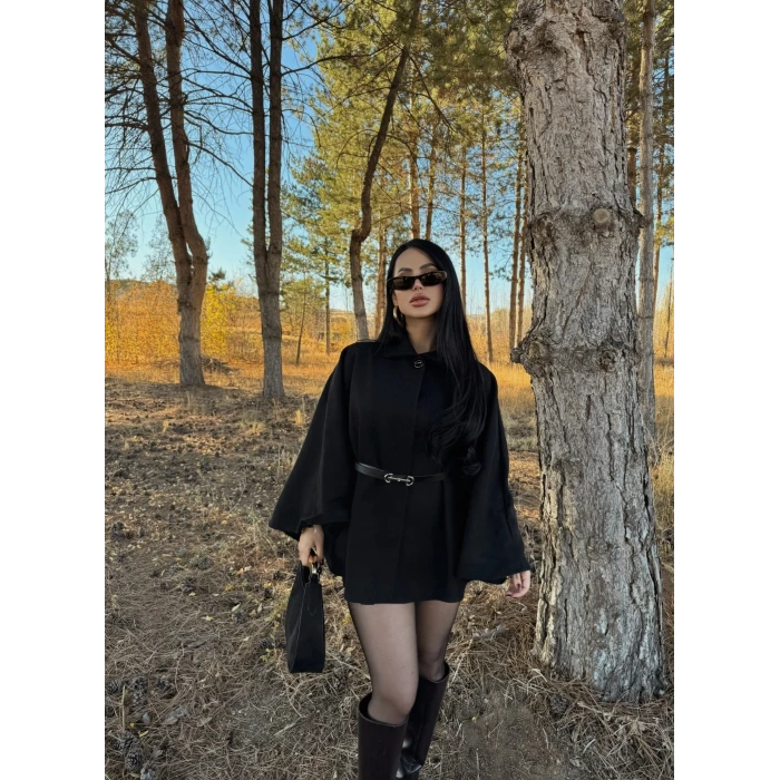 Siyah Kemerli Kaşe Panço