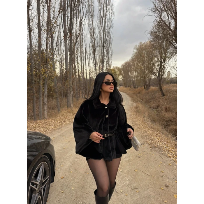 Siyah Kemerli Peluş Panço