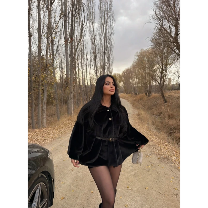 Siyah Kemerli Peluş Panço