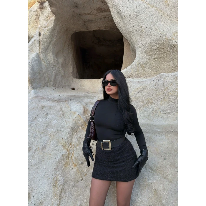 Siyah Kırçıllı Kaşe Etek