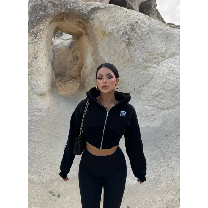 Siyah Kol Biyeli Logo Sweat