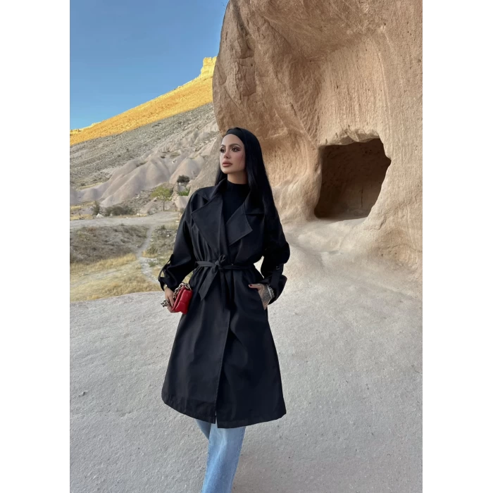 Siyah Kol Katlamalı Kemerli Trençkot