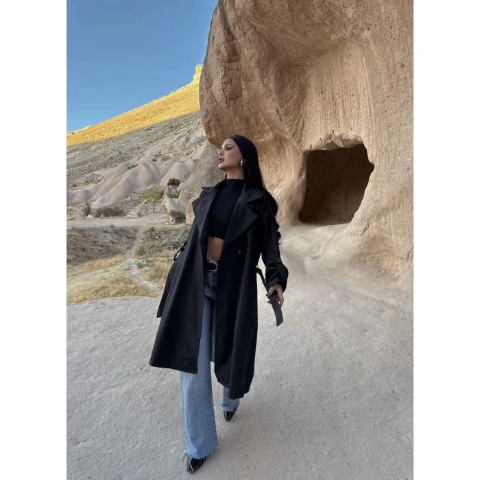 Siyah Kol Katlamalı Kemerli Trençkot