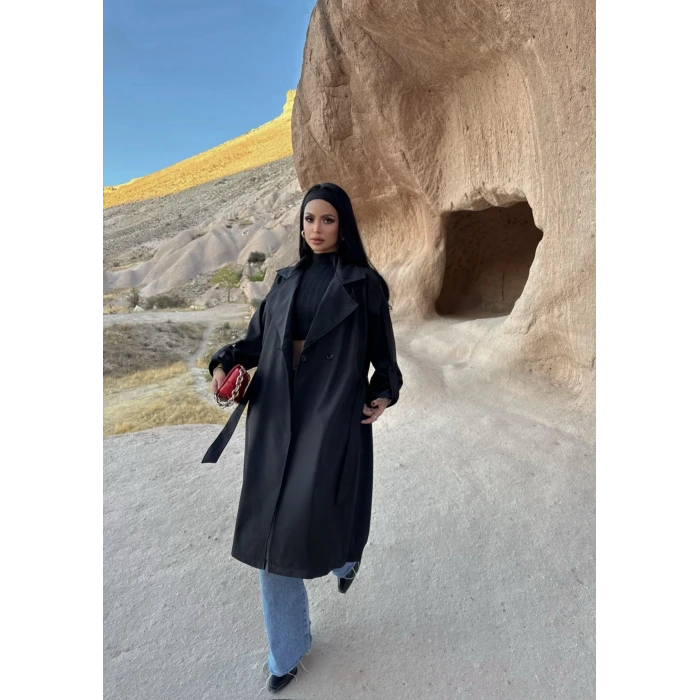Siyah Kol Katlamalı Kemerli Trençkot