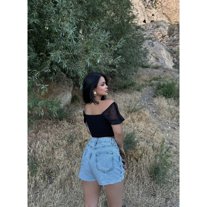 Siyah Kolu Şifon Madonna Crop