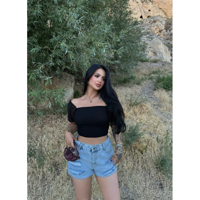 Siyah Kolu Şifon Madonna Crop