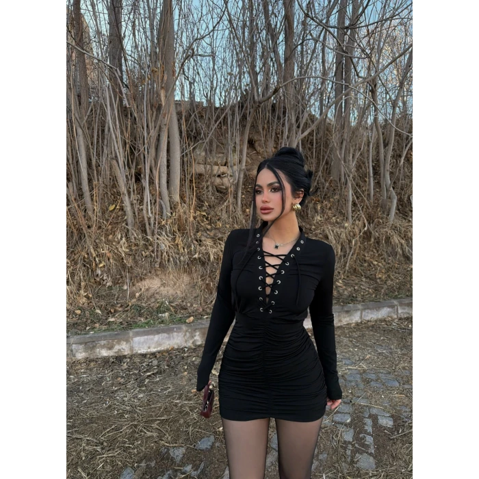 Siyah Kuşgözü Büzgülü Elbise