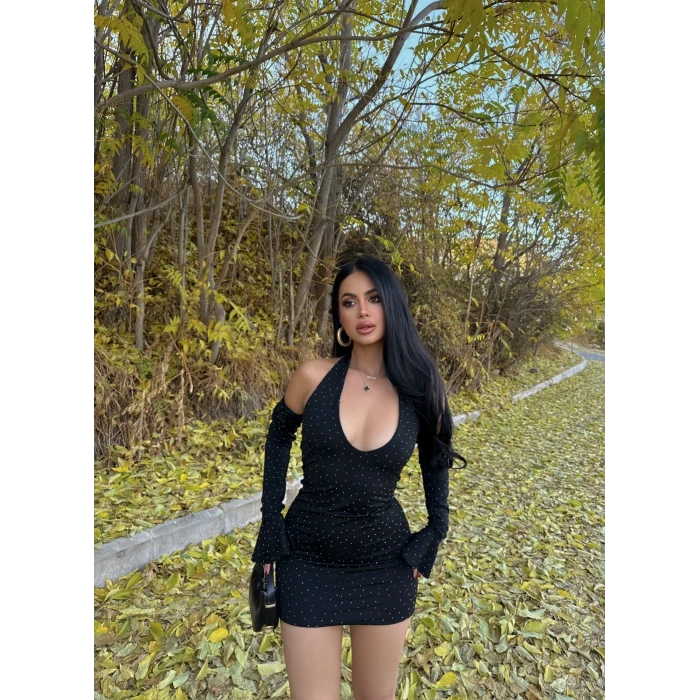 Siyah Lust Boyundan Geçmeli Taşlı Elbise