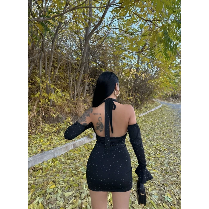 Siyah Lust Boyundan Geçmeli Taşlı Elbise