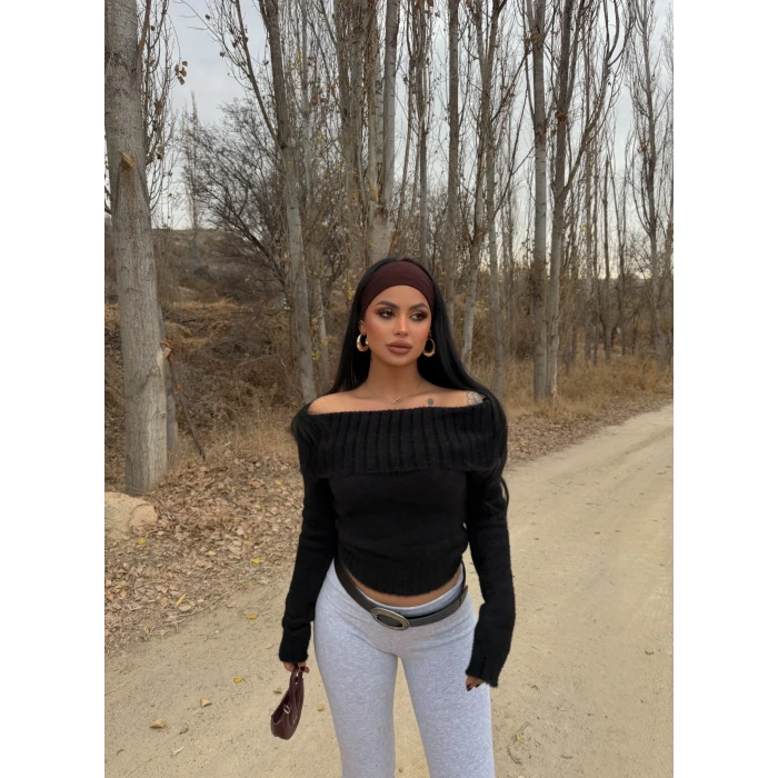 Siyah Madonna Triko Crop