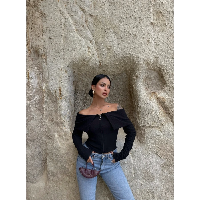 Siyah Mendili Yaka Fermuarlı Crop