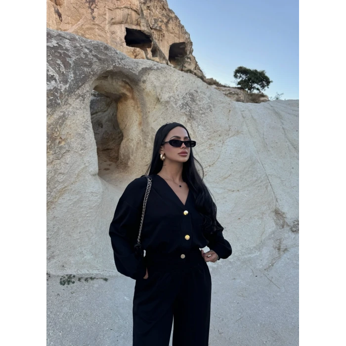 Siyah Modal Düğmeli İkili Takım