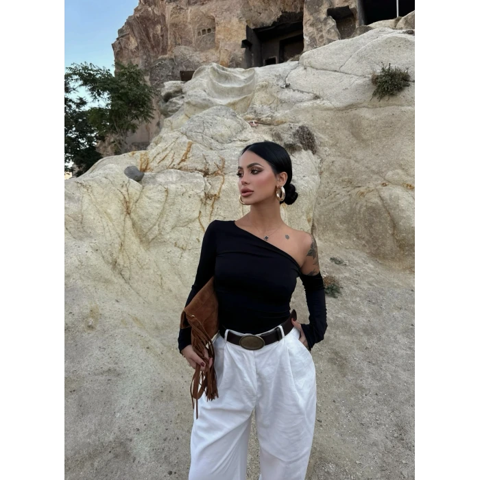 Siyah Omuz Açık Basic Crop