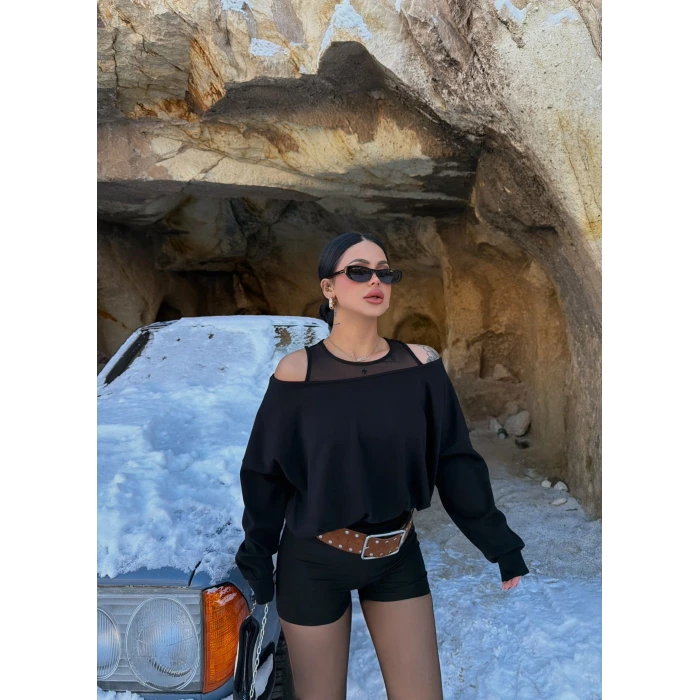 Siyah Omuz Tül Askılı Sweat